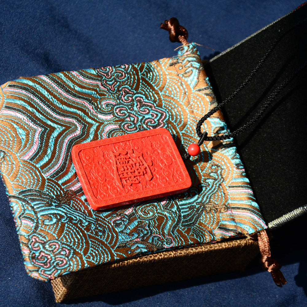 朱砂龙凤呈祥吊坠项链